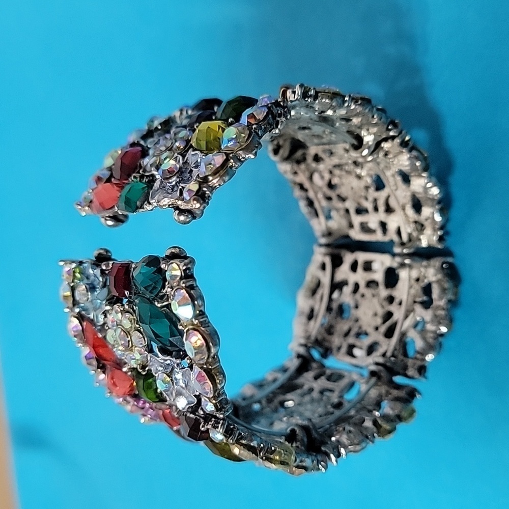 Cocktail Colorful Multi-Color Embellished Floral Rhinestone Stretchable Bangle - Picture 8 of 11